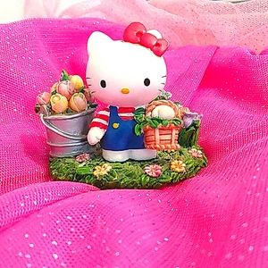 RARE! Special Edition Vanmark X Hello Kitty Figure